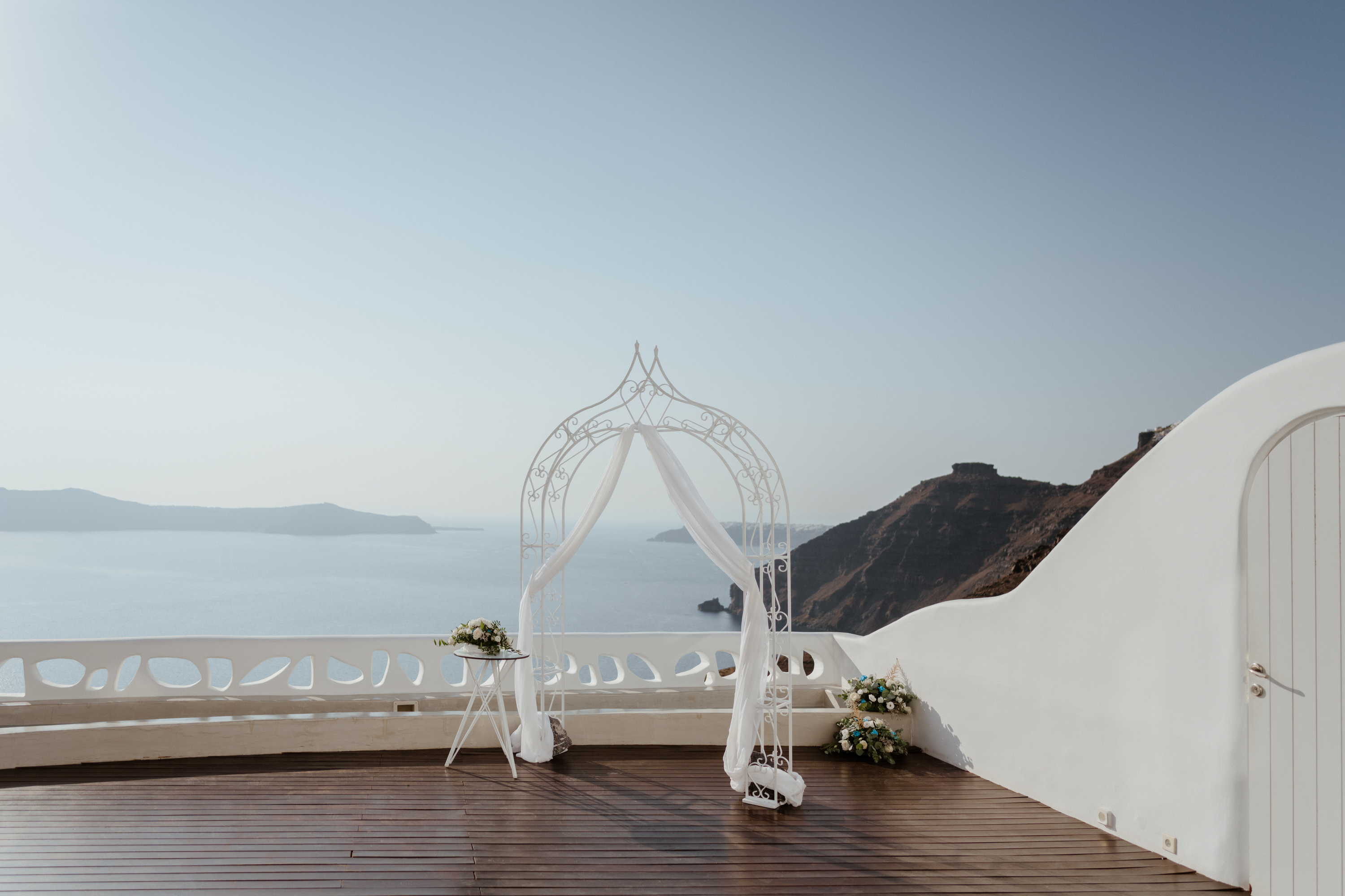 Book your wedding day in Athina Luxury Suites